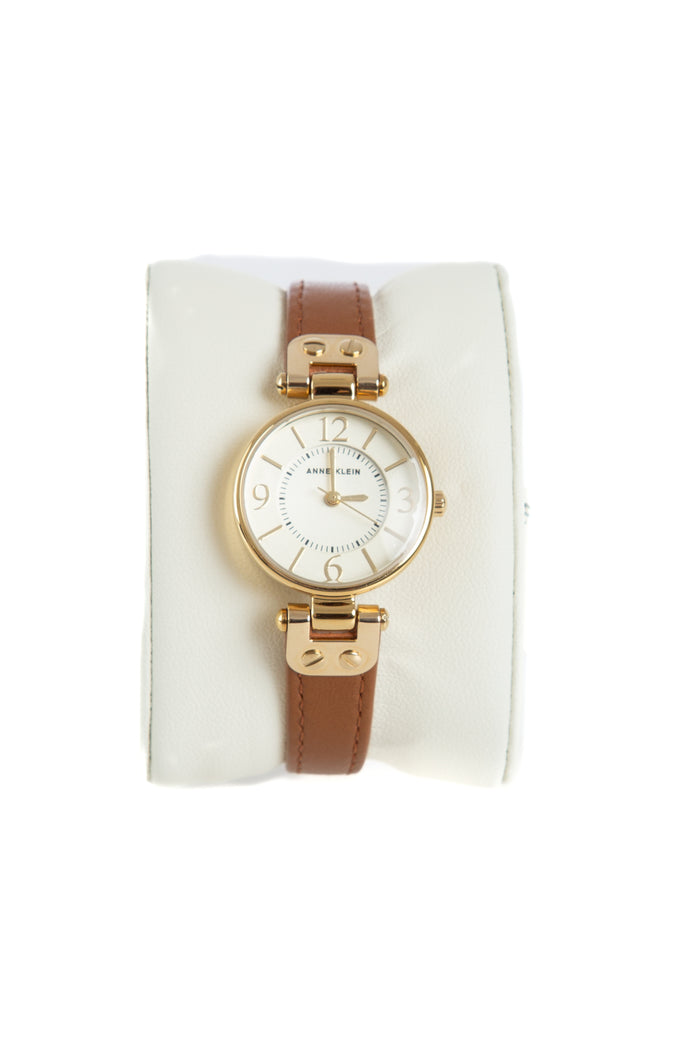 Anne Klein (NWT)