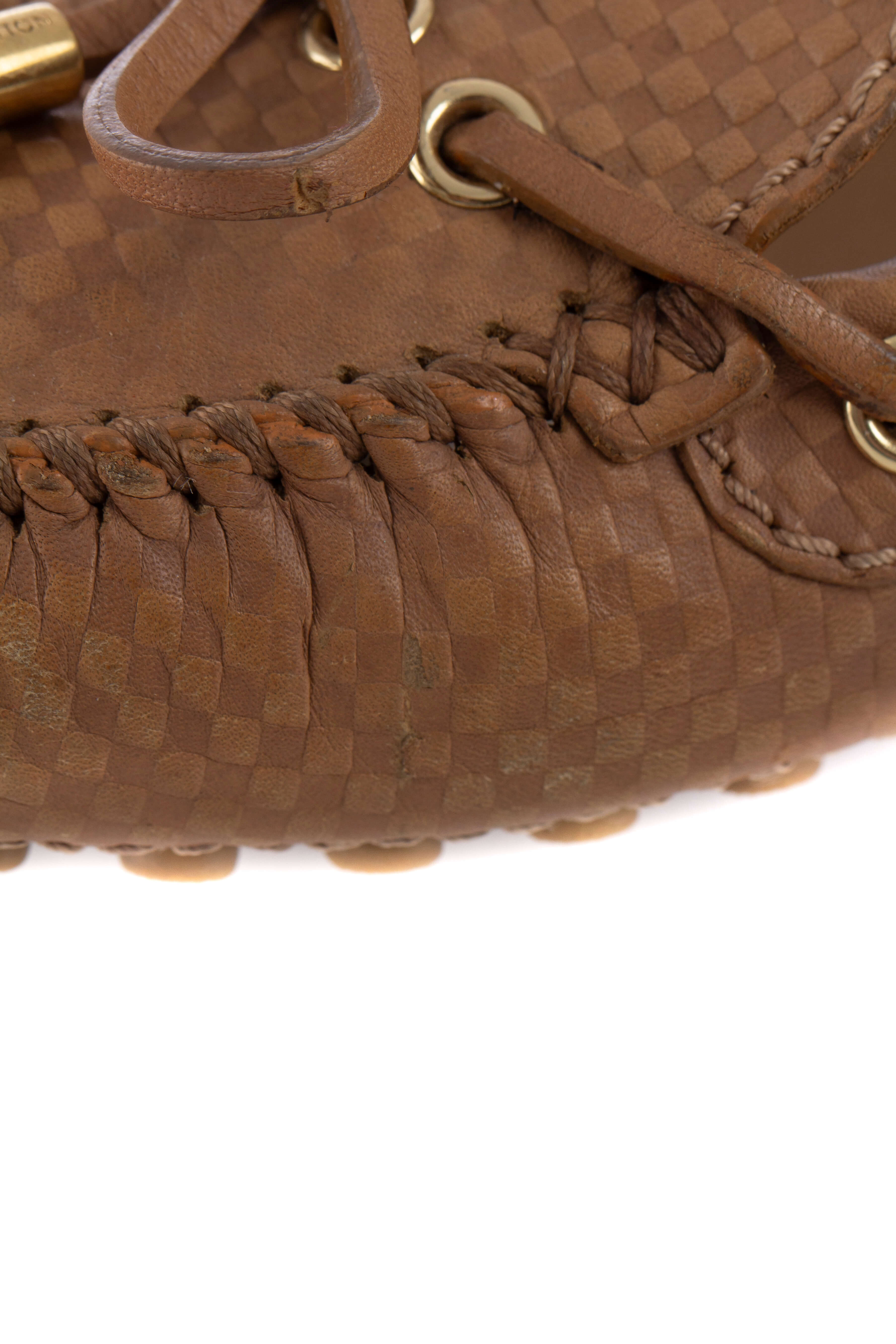 Louis Vuitton, Talla 6