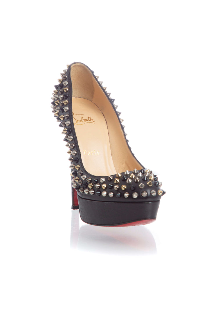 Pumps Christian Louboutin negro talla 6 USA, vista lateral | ClosetRehab