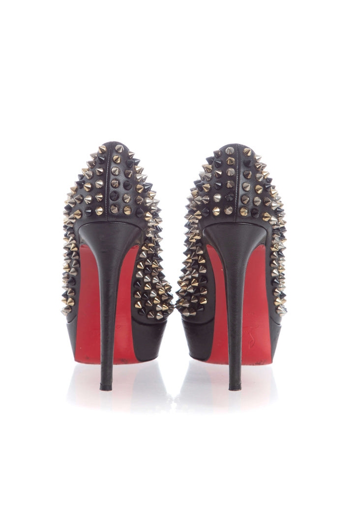 Pumps Christian Louboutin negro talla 6 USA, plantilla con logo | ClosetRehab