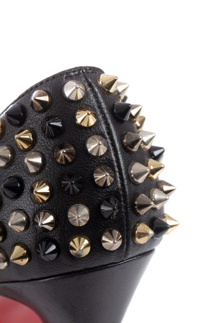 Pumps Christian Louboutin negro talla 6 USA, detalle de forro | ClosetRehab