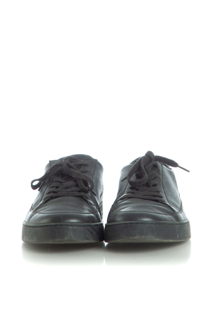 Tenis Gucci negro GG Supreme, vista tres cuartos