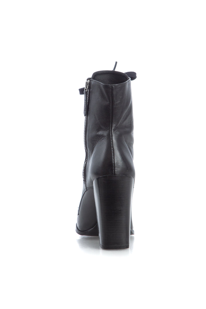 Bota Schutz negro, detalle – ClosetRehab