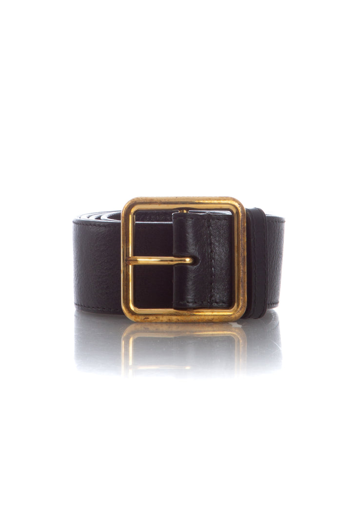 Cinturón Alexander McQueen negro, vista frontal – ClosetRehab