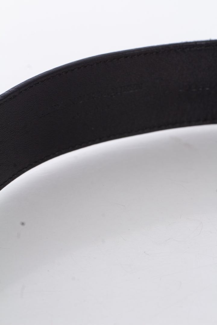 Cinturón Alexander McQueen negro, detalle – ClosetRehab