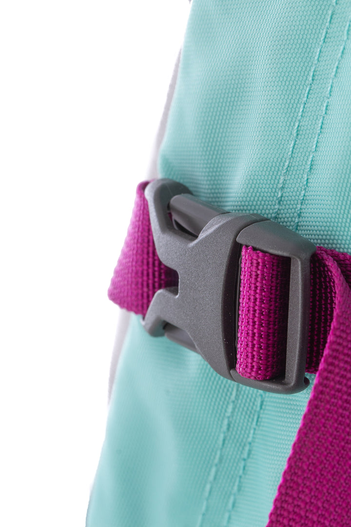 Mochila The North Face azul y gris, detalle 12 – ClosetRehab