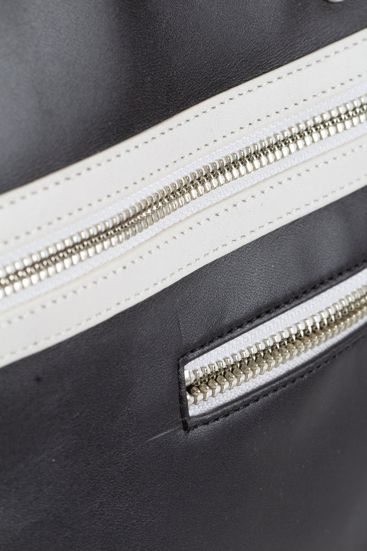 Bolsa DKNY negro, detalle 7 – ClosetRehab