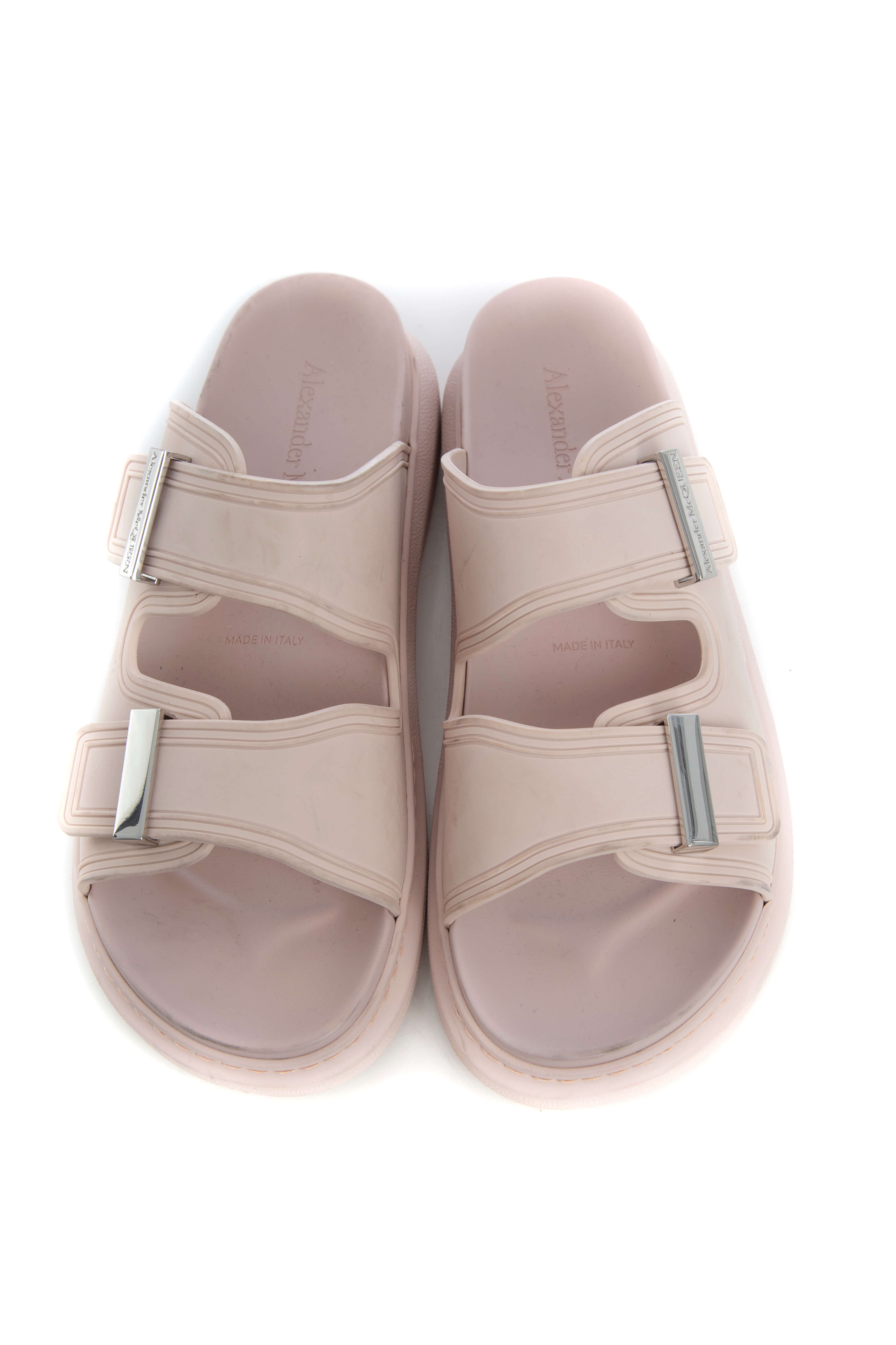 Alexander McQueen, Talla 9.5