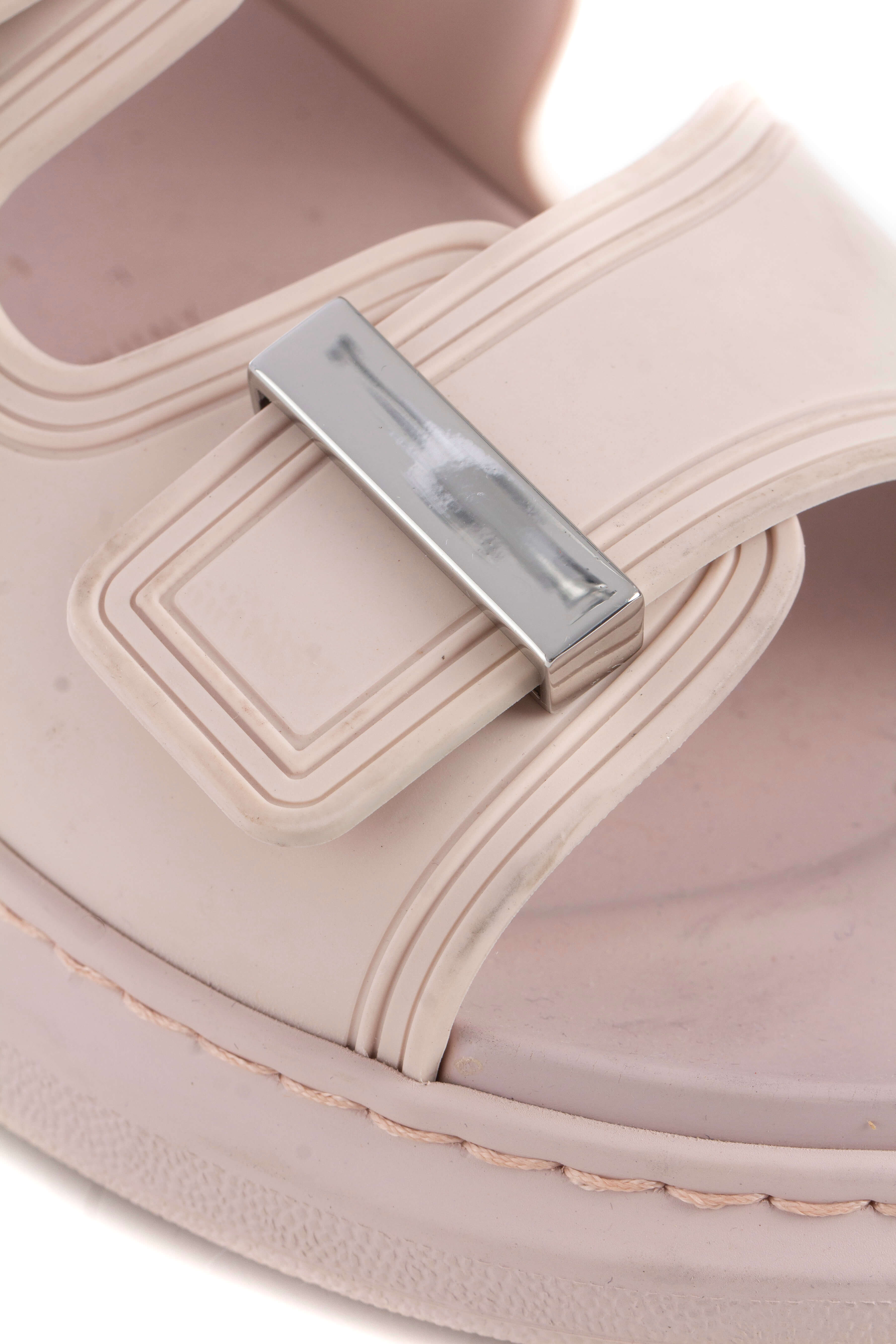 Alexander McQueen, Talla 9.5