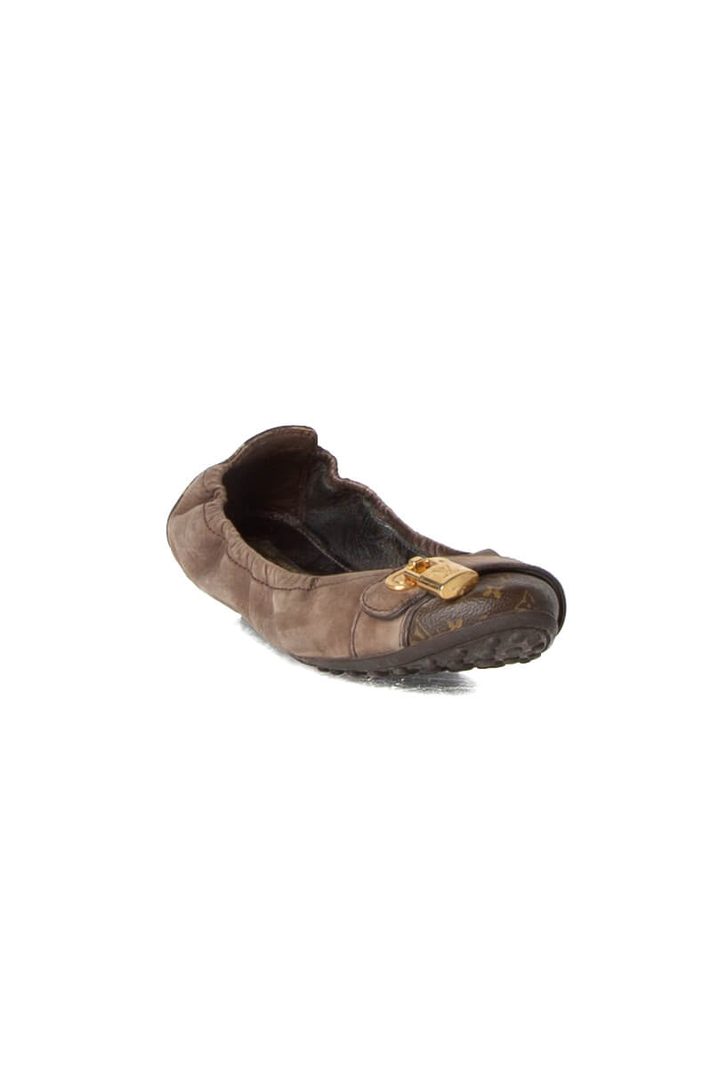 Louis Vuitton, Talla 6