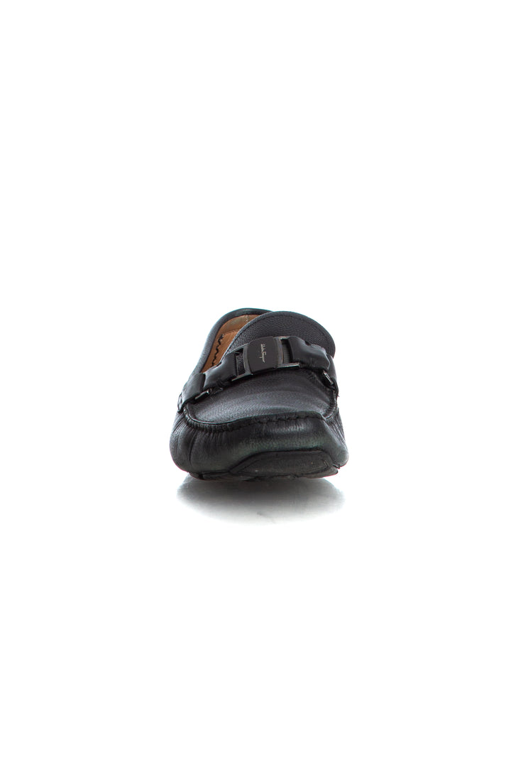 Zapato Salvatore Ferragamo negro, vista posterior – ClosetRehab