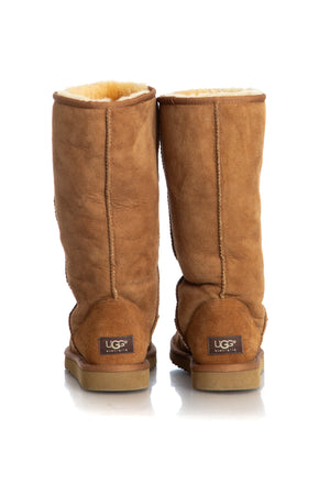 Ugg, Talla 9