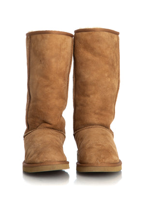 Ugg, Talla 9