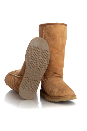 Ugg, Talla 9