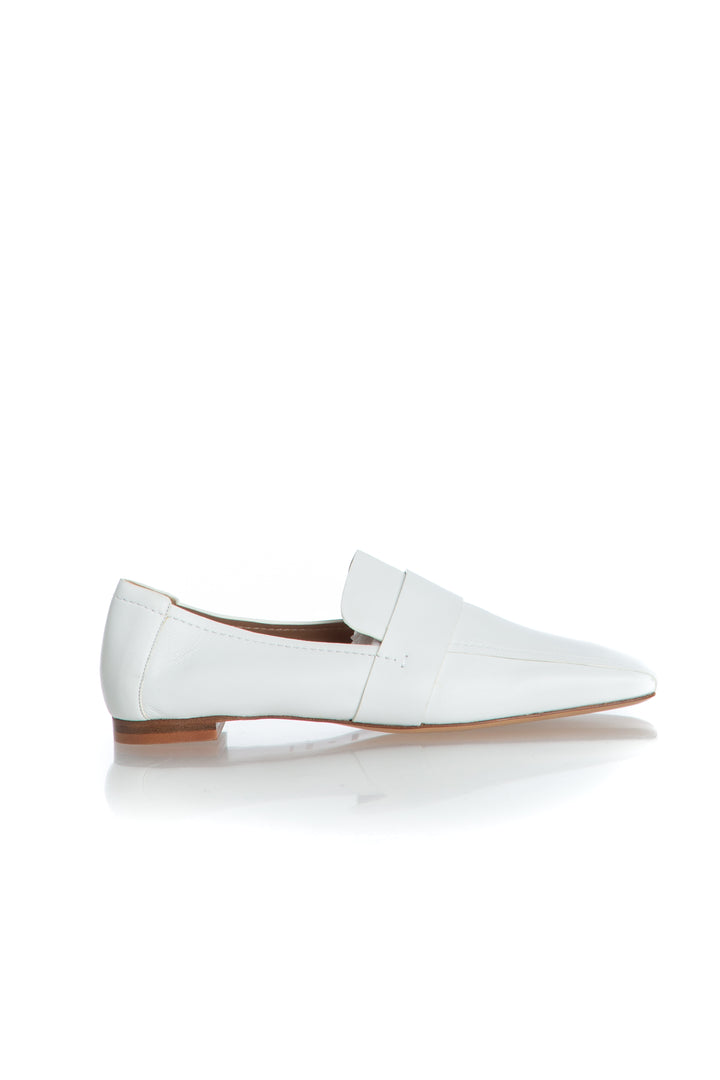 Zapato Mansur Gavriel blanco, vista frontal – ClosetRehab