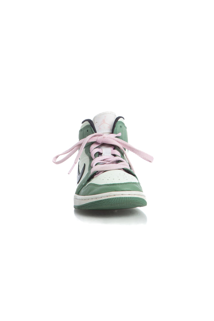 Zapato Nike verde, vista posterior – ClosetRehab