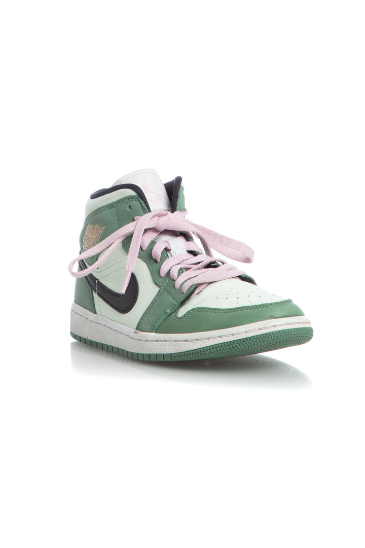 Zapato Nike verde, vista lateral – ClosetRehab