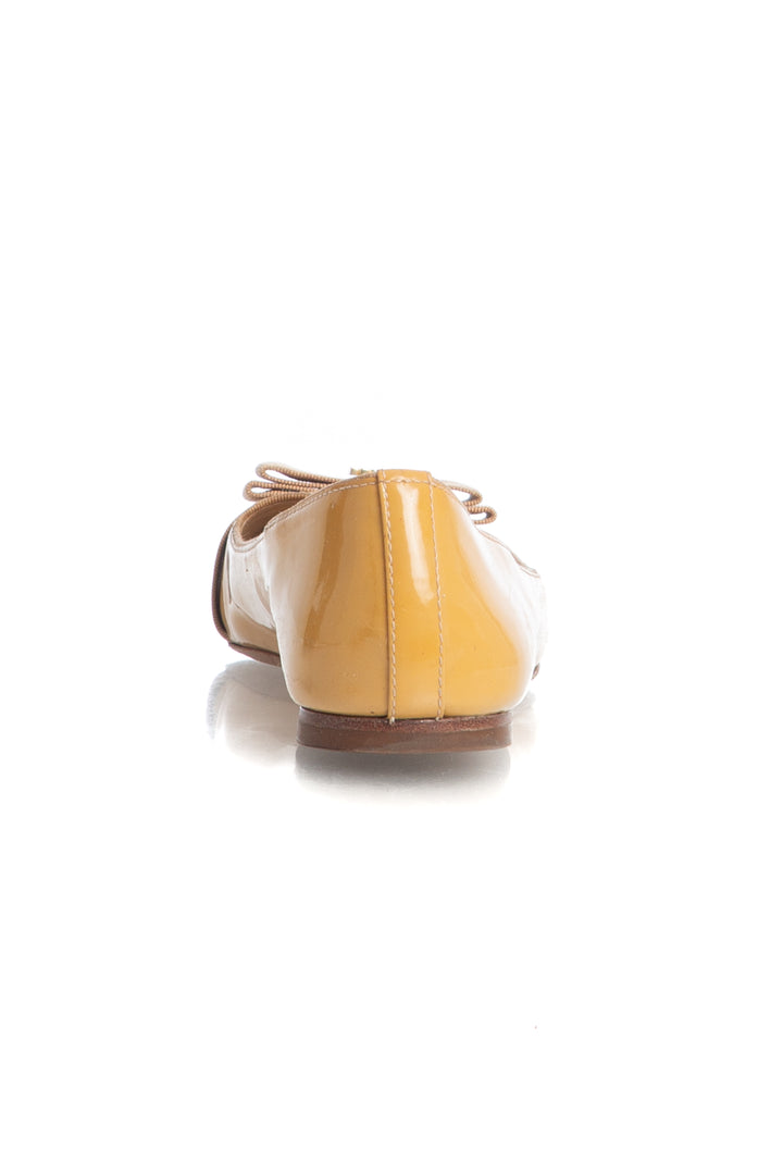 Zapato Tory Burch beige, detalle – ClosetRehab