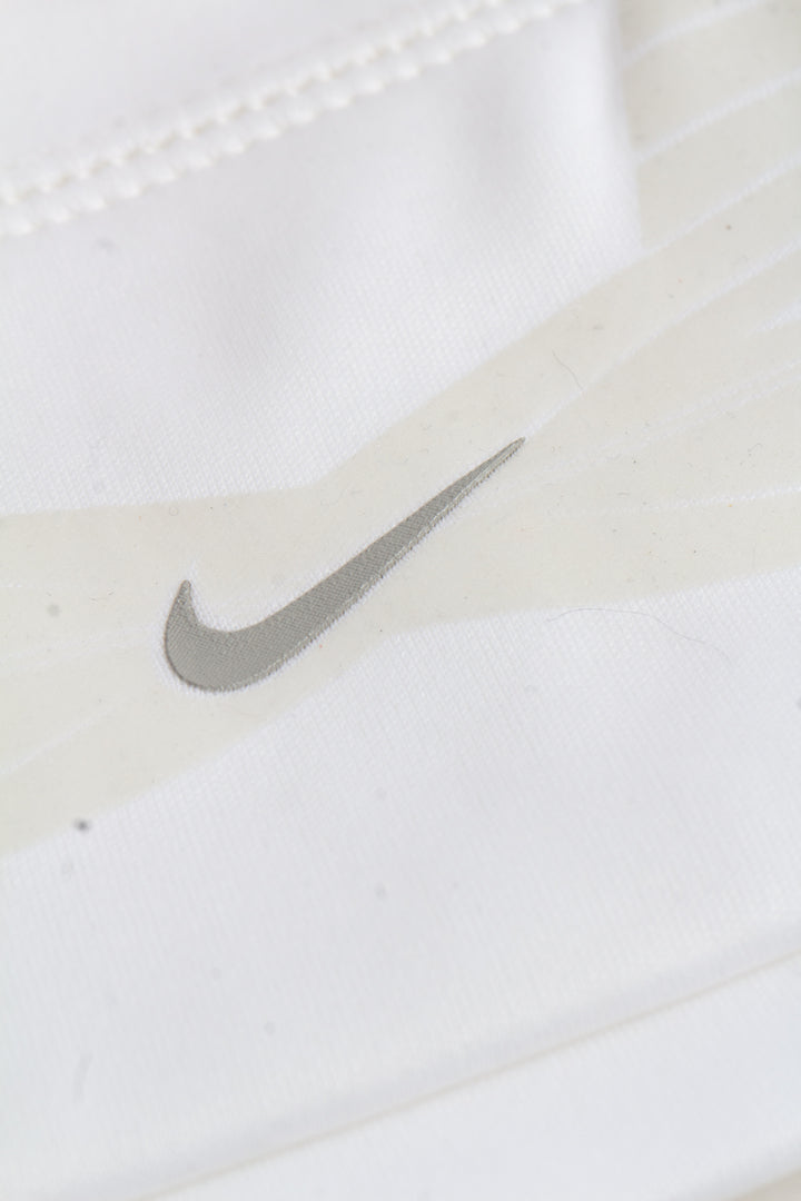 Accesorio Nike Fit blanco, detalle – ClosetRehab