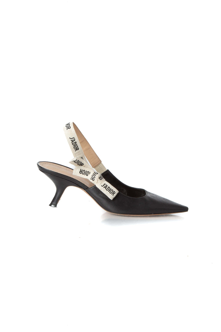 Zapato Christian Dior, vista frontal – ClosetRehab