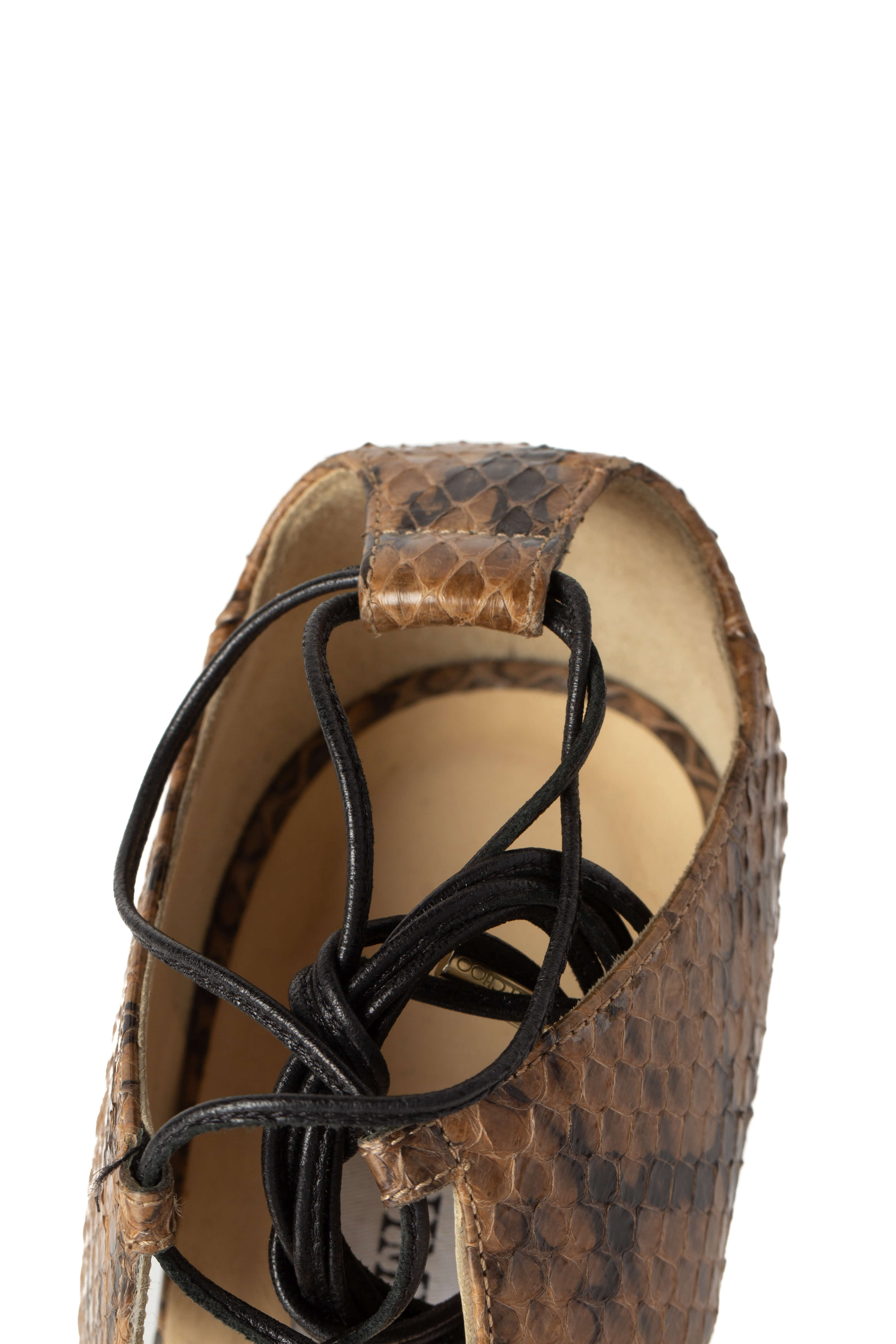 Jimmy Choo, Talla 10.5 USA