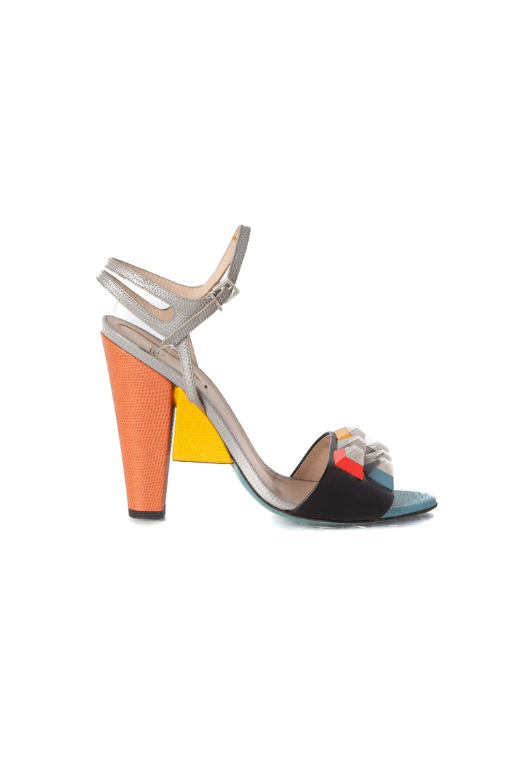 Zapato Fendi, vista frontal – ClosetRehab