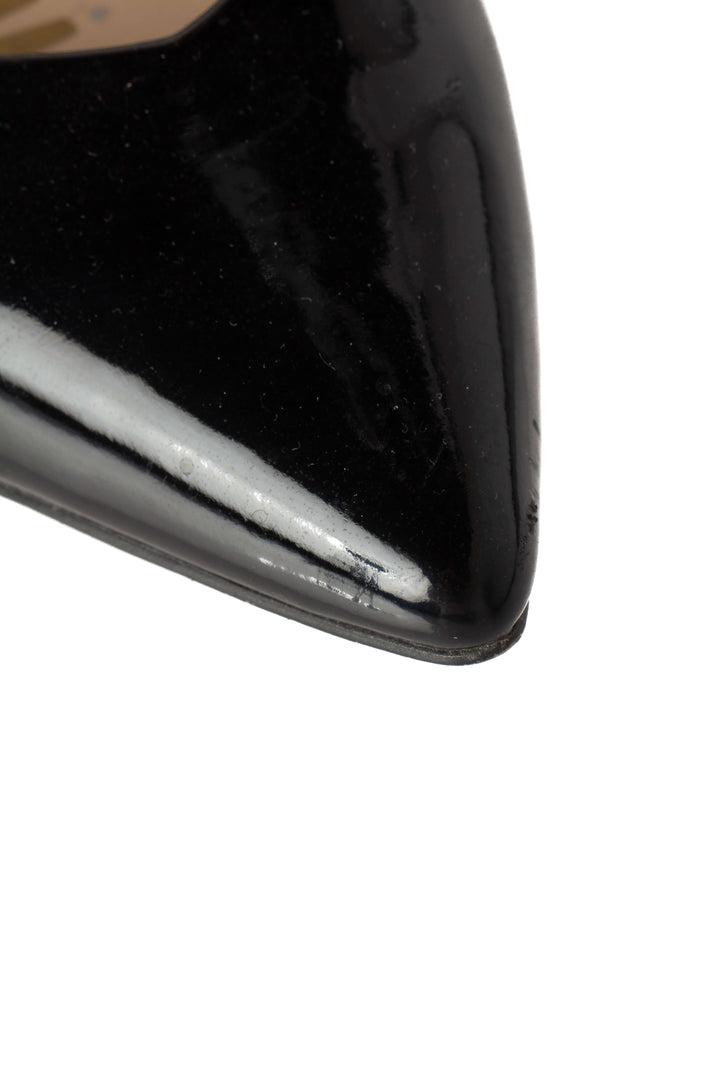 Flats Mary Jane Sam Edelman de charol negro con pedrería, detalle de la punta