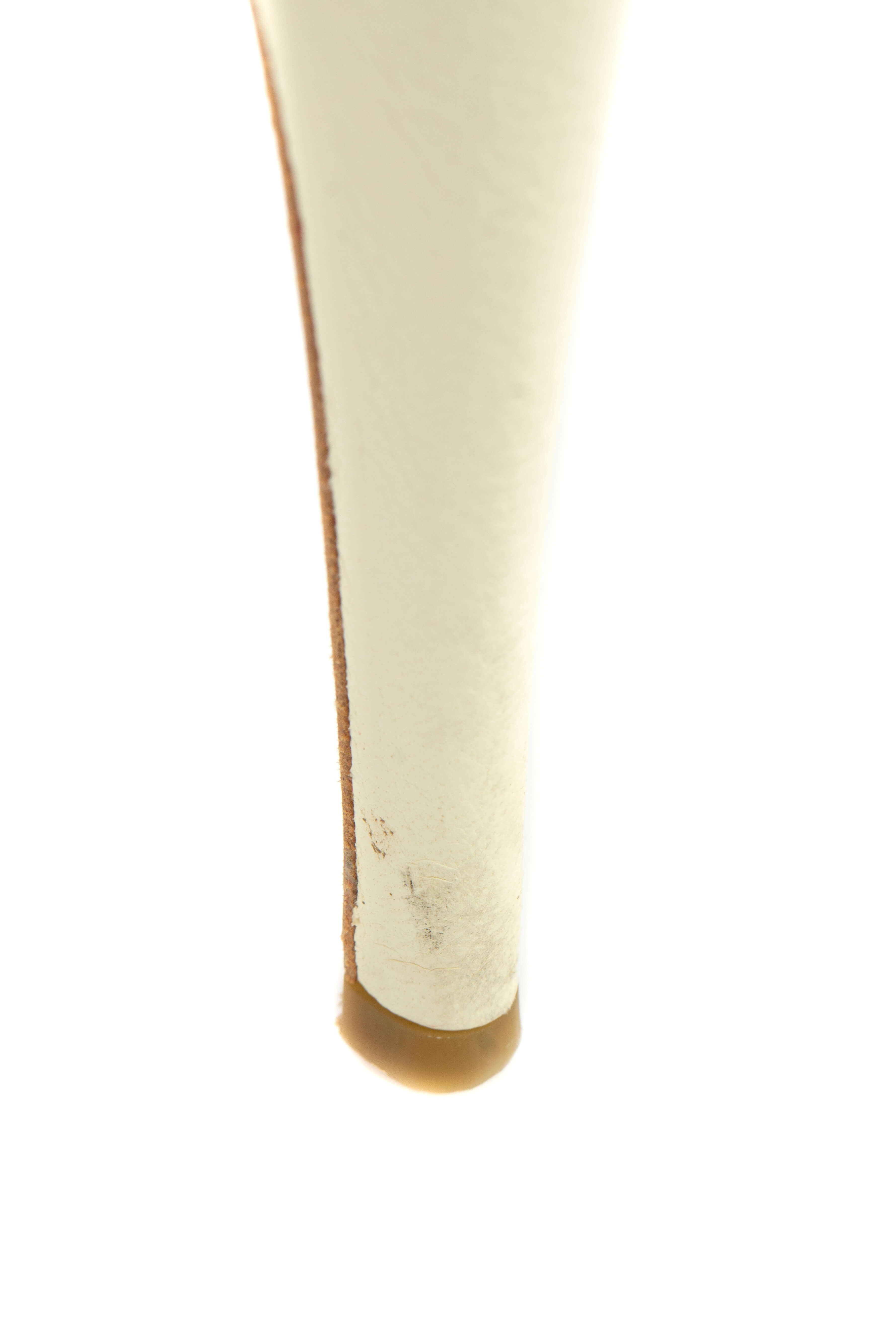 Christian Louboutin, Talla 8