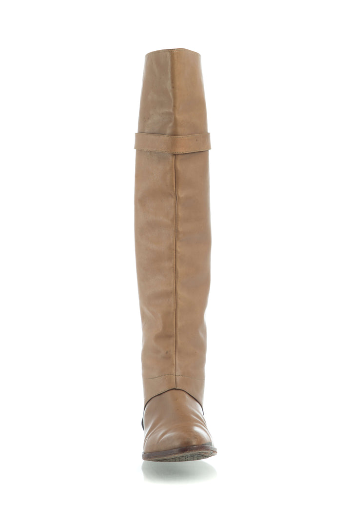 Bota Diane von Furstenberg, vista posterior – ClosetRehab