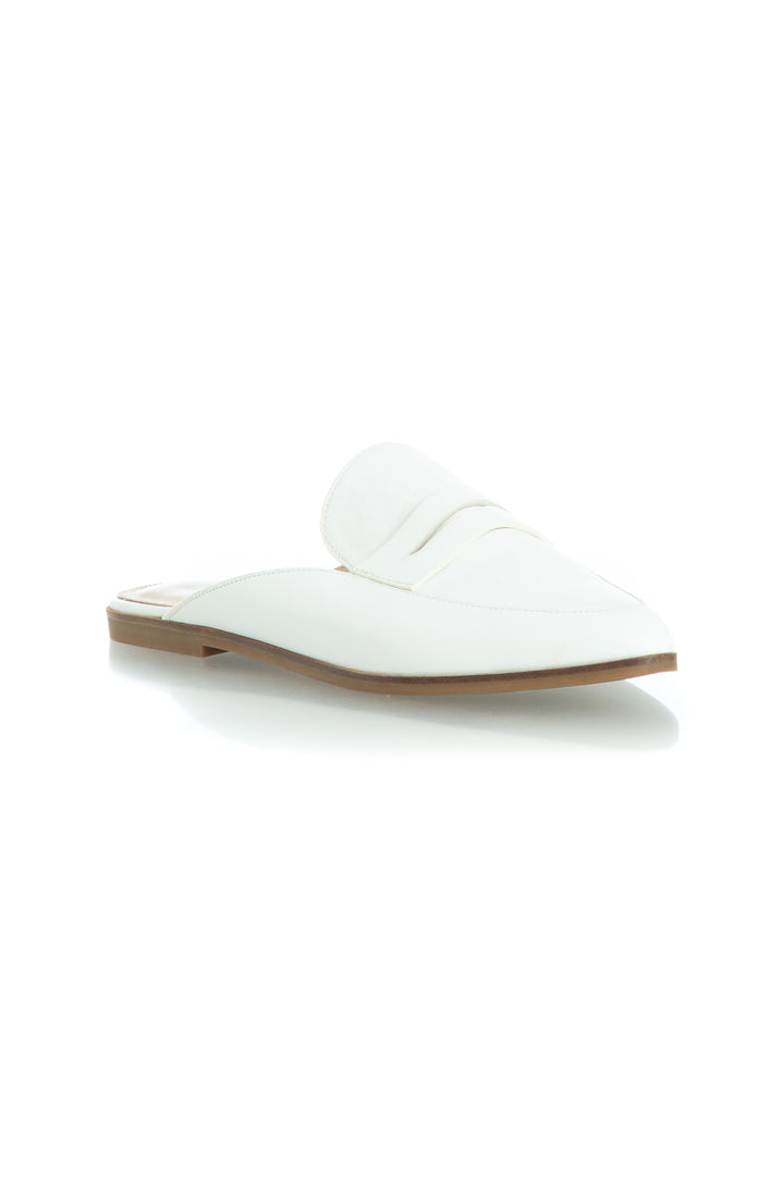 Zapato Michael Kors blanco, vista lateral – ClosetRehab
