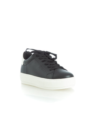 Kurt Geiger, Talla 8