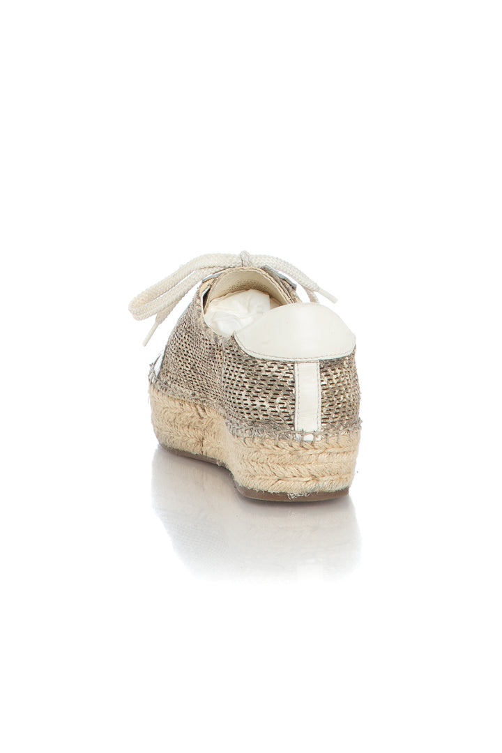 Zapato Vince Camuto beige, detalle – ClosetRehab