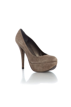 Stuart Weitzman, Talla 9