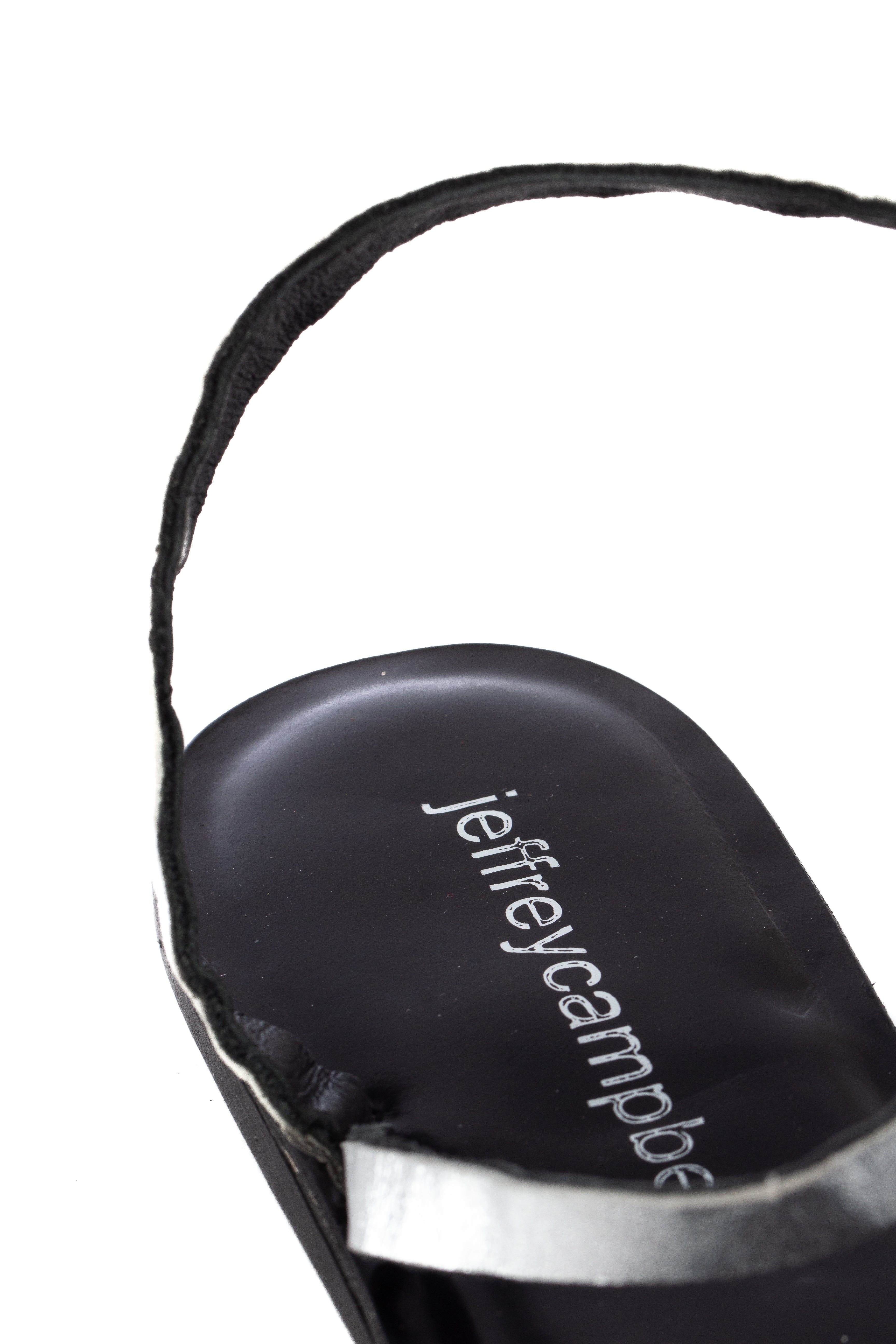 Jeffrey Campbell, 7 USA