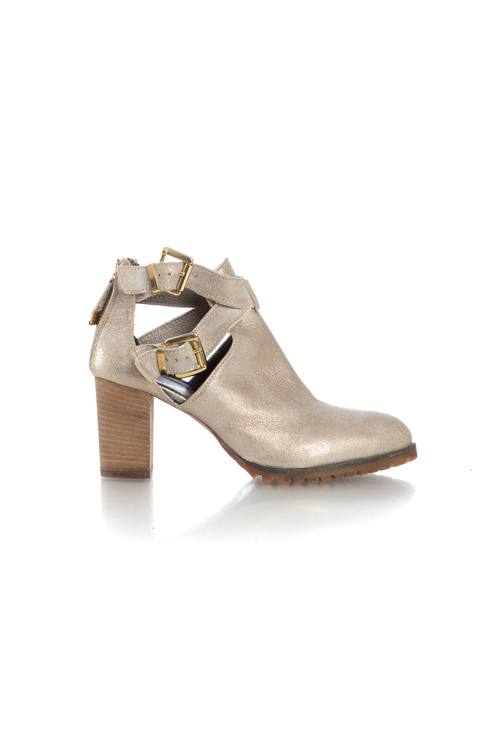 Bota Fred Segal gris, vista frontal – ClosetRehab