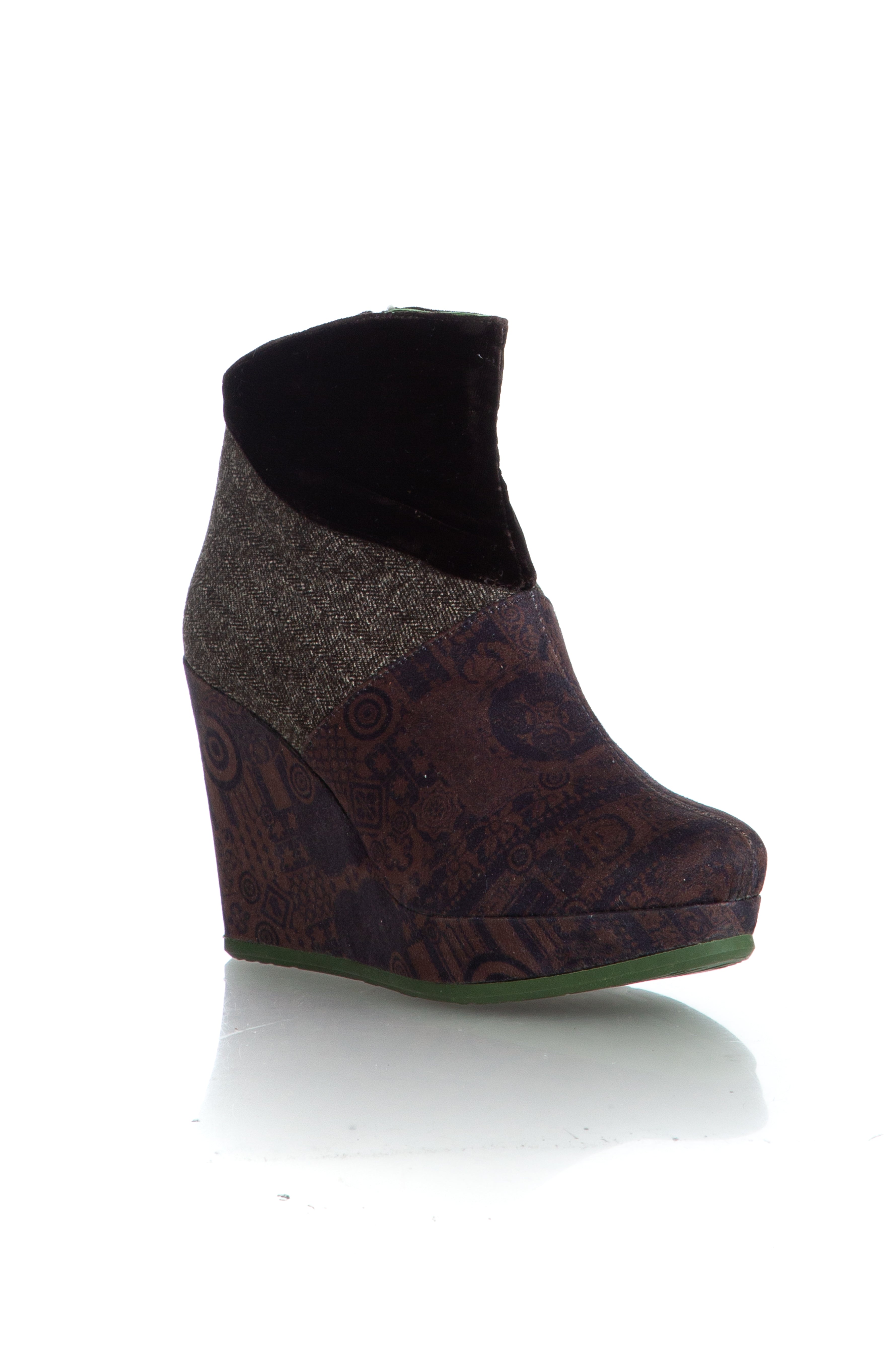 Valentino, 8 USA