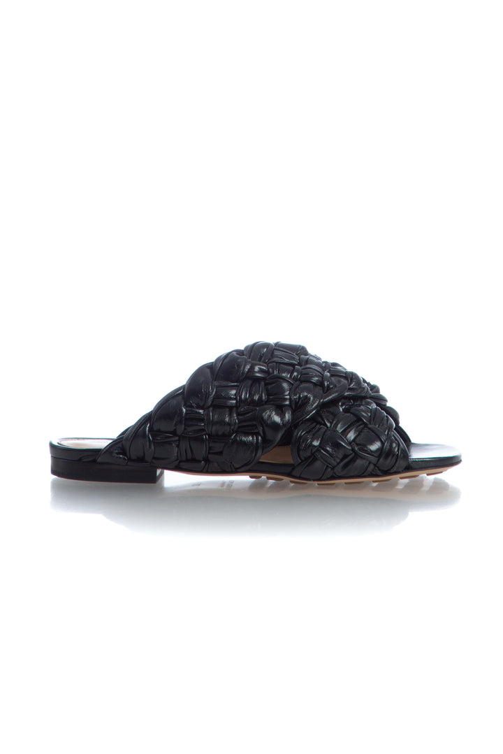 Zapato Bottega Veneta negro, vista frontal – ClosetRehab