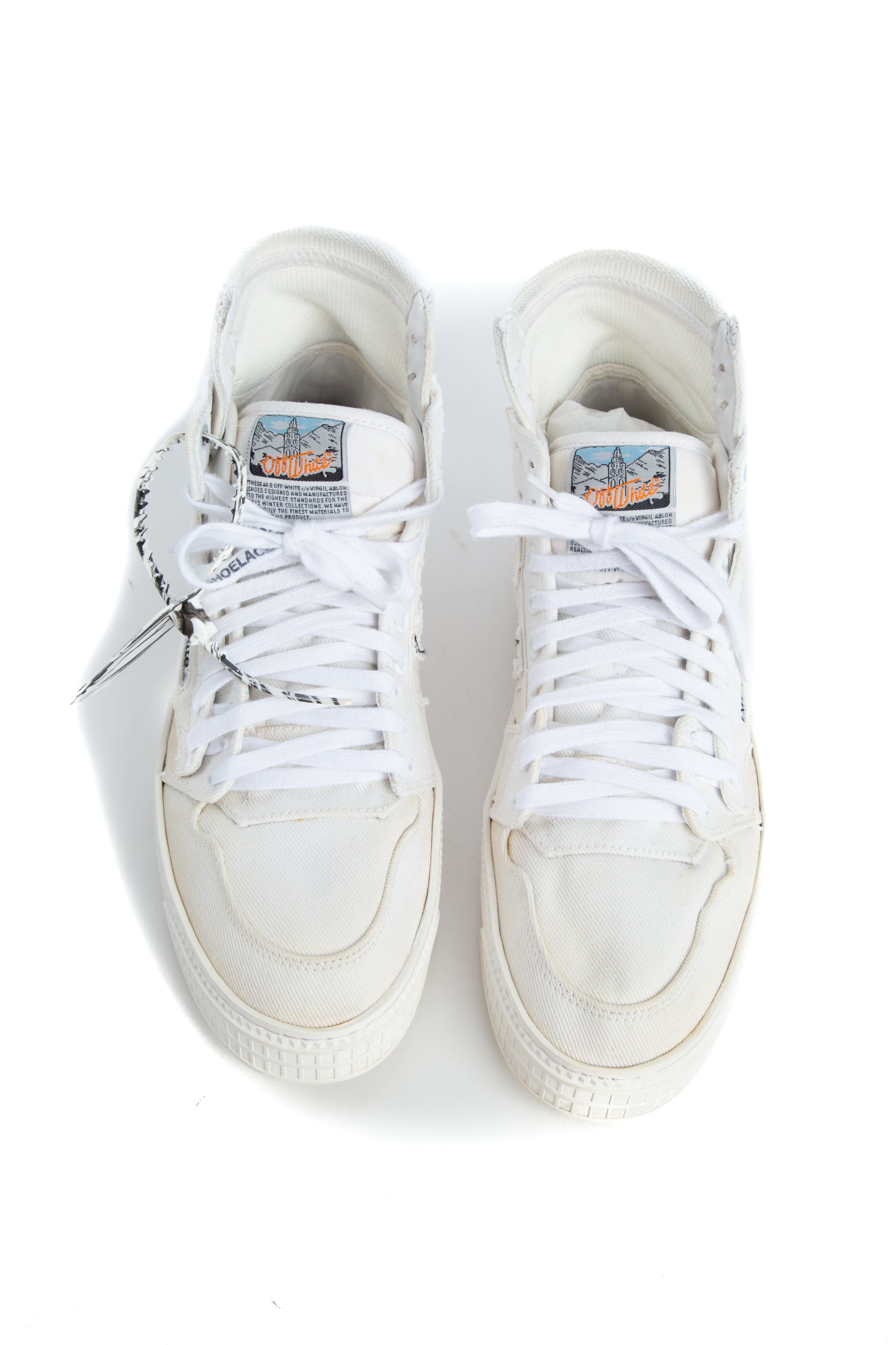 Off-White, 9 USA