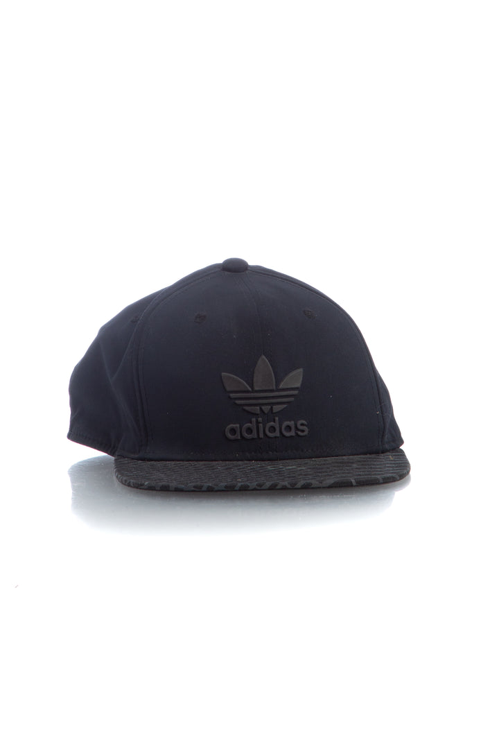 Accesorio Adidas negro, vista posterior – ClosetRehab