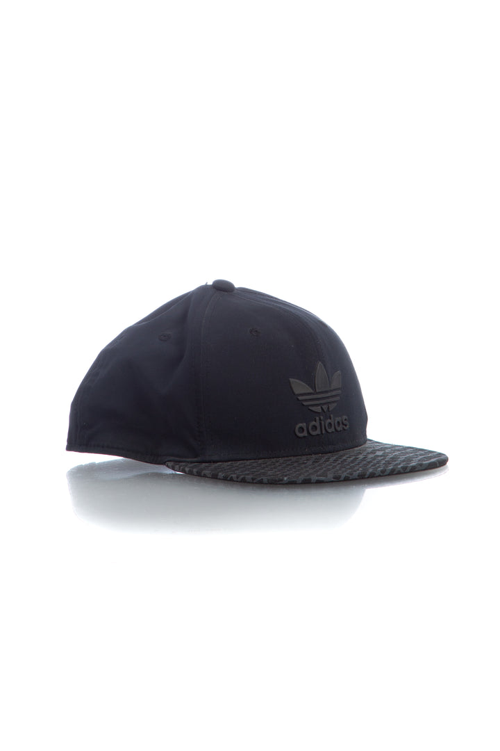 Accesorio Adidas negro, vista frontal – ClosetRehab