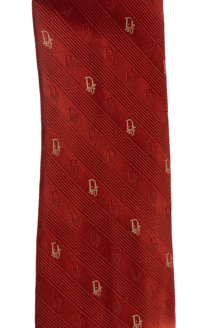 Accesorio Christian Dior rojo, detalle – ClosetRehab