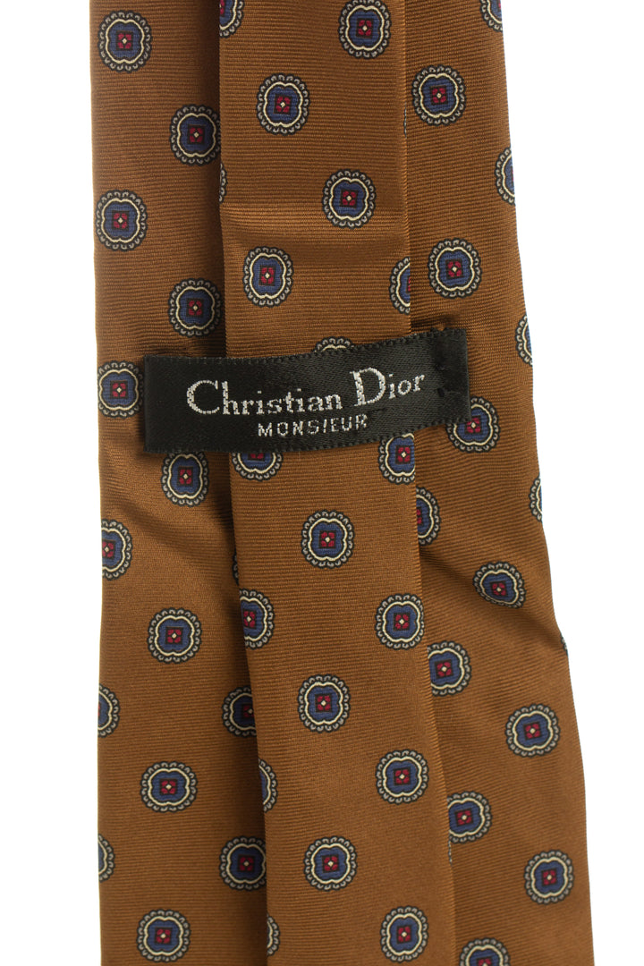 Accesorio Christian Dior café, detalle 5 – ClosetRehab