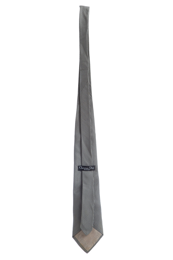Accesorio Christian Dior negro, vista lateral – ClosetRehab