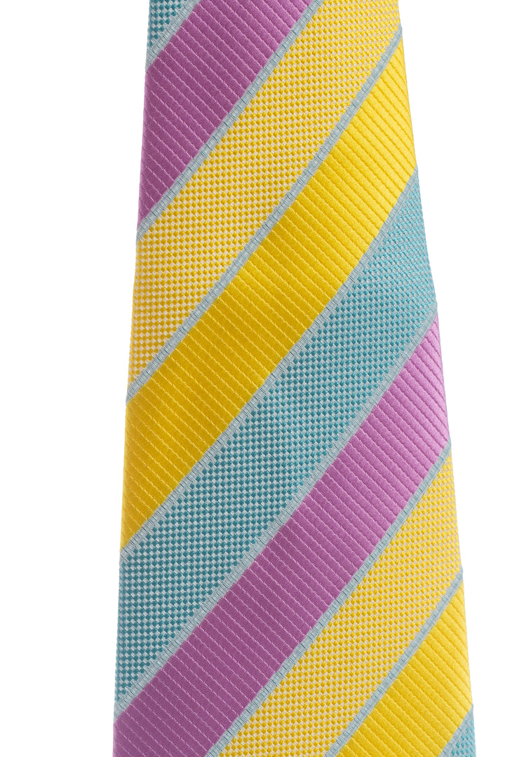 Accesorio Ermenegildo Zegna amarillo, detalle – ClosetRehab