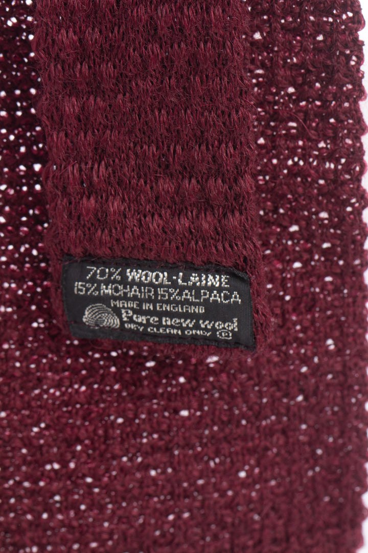 Accesorio rojo, detalle – ClosetRehab