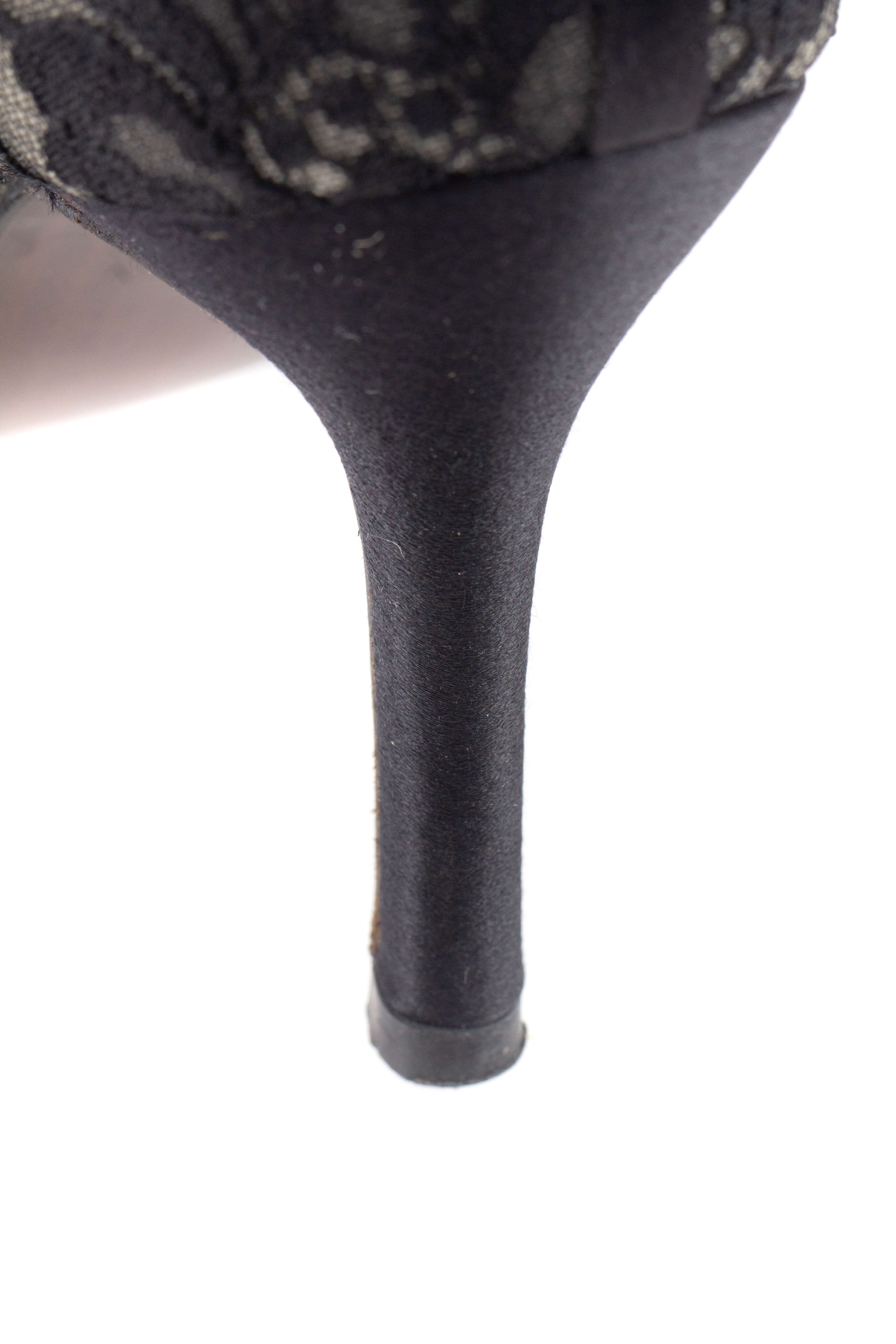 Stuart Weitzman, Talla 6.5