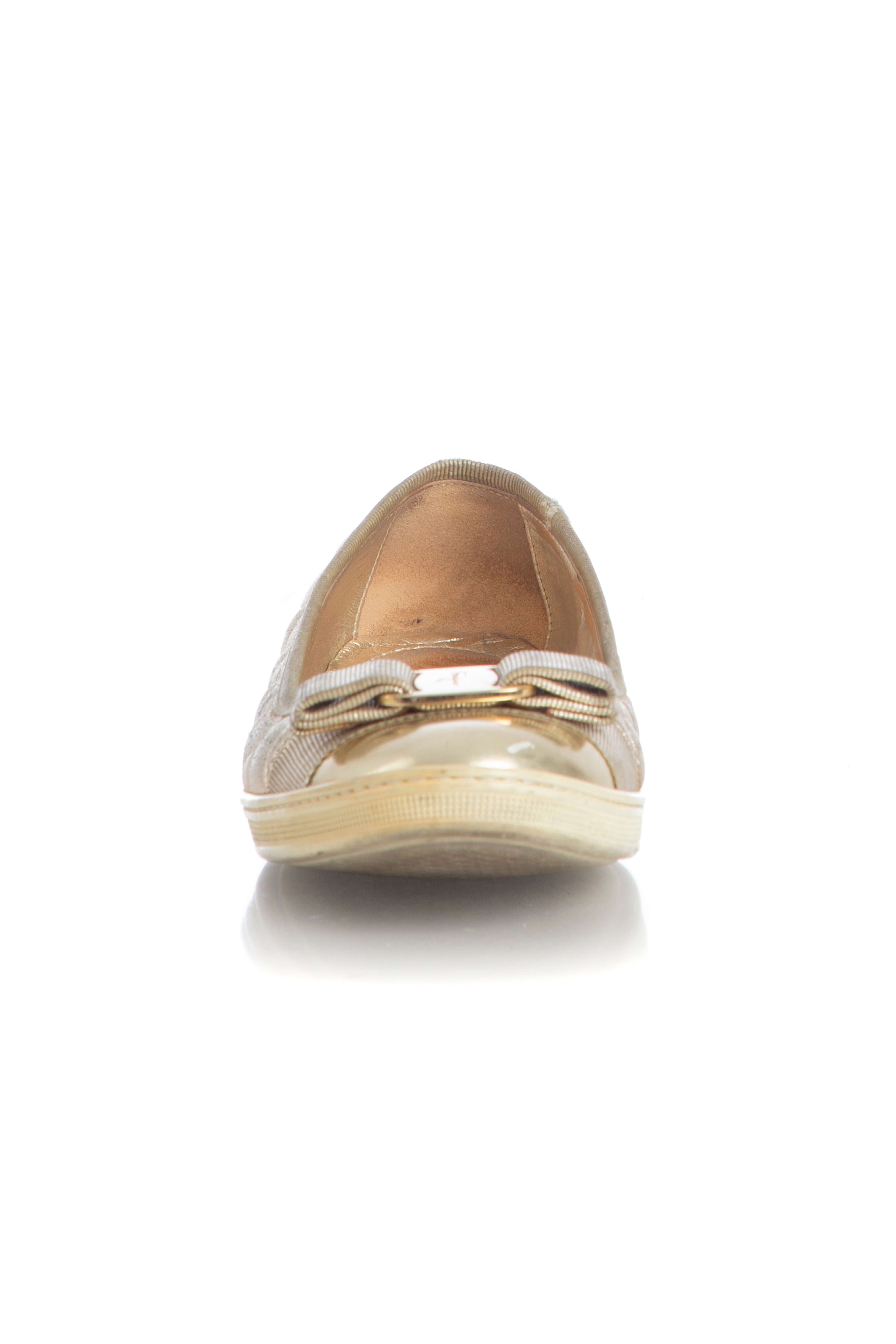 Salvatore Ferragamo, Talla 6