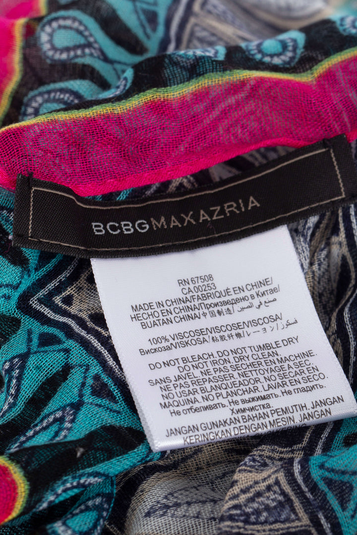 Bufanda BCBGMAXAZRIA, vista posterior – ClosetRehab