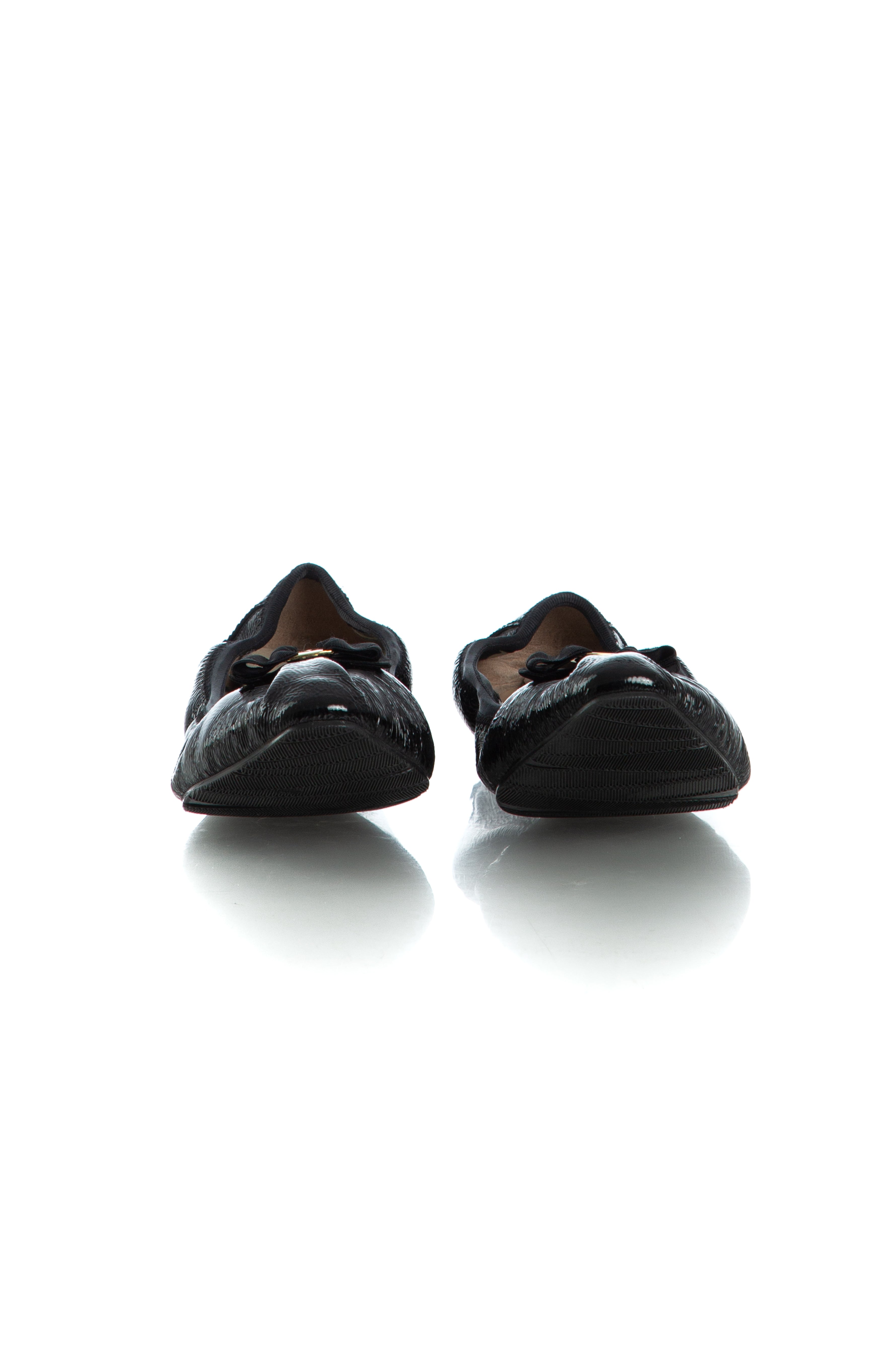 Stuart Weitzman, 8 USA