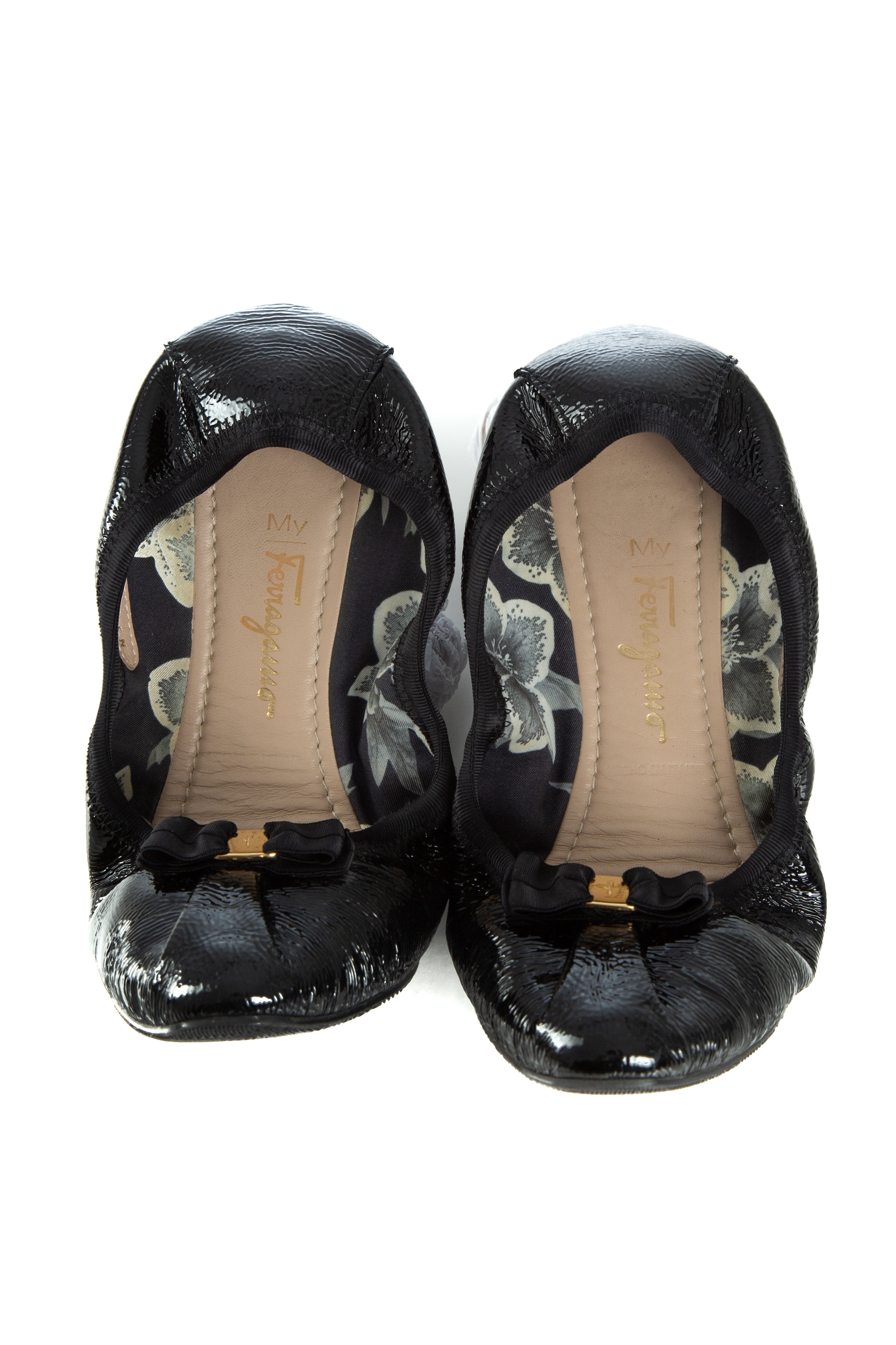 Stuart Weitzman, 8 USA